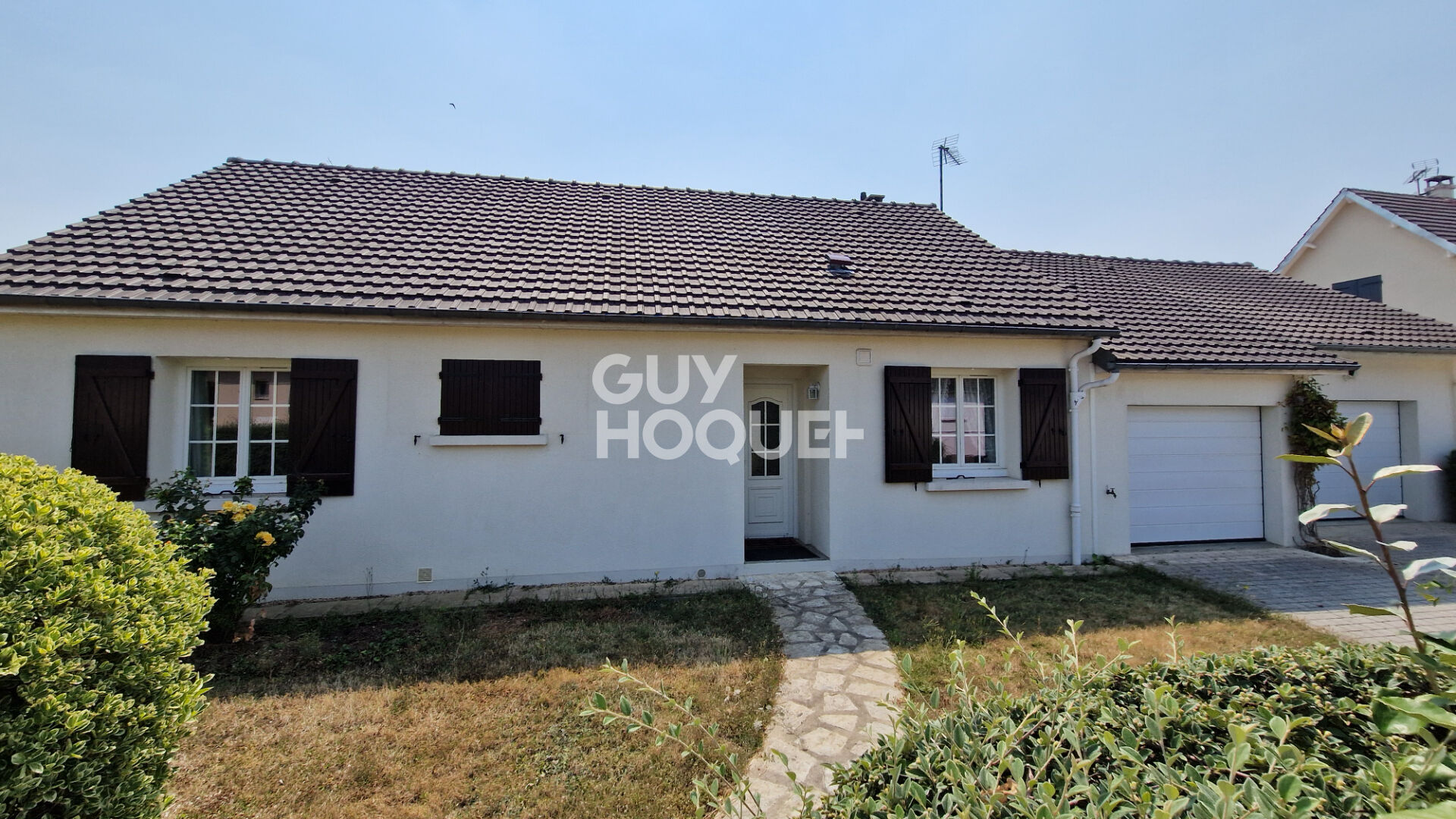 Maison Champhol Plain pied avec double garage.