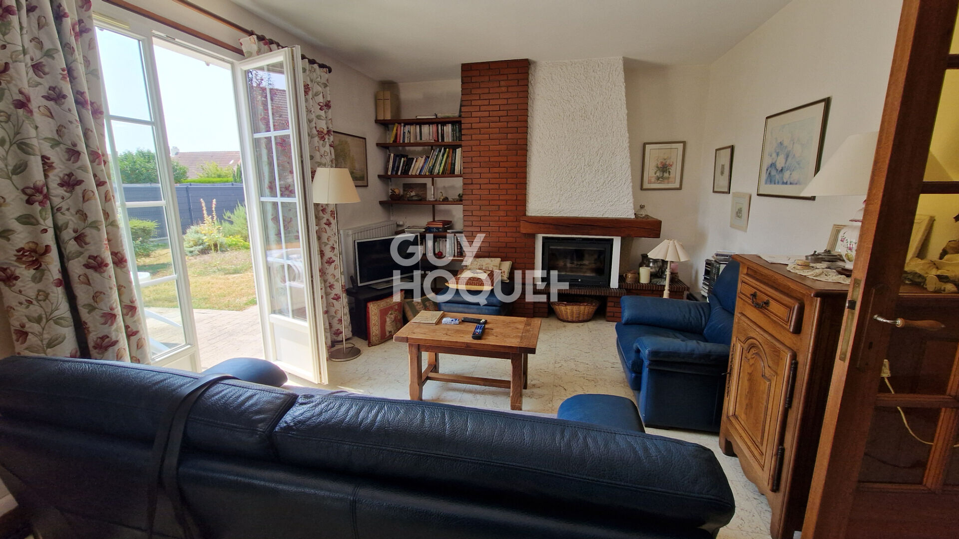 Maison Champhol Plain pied avec double garage.
