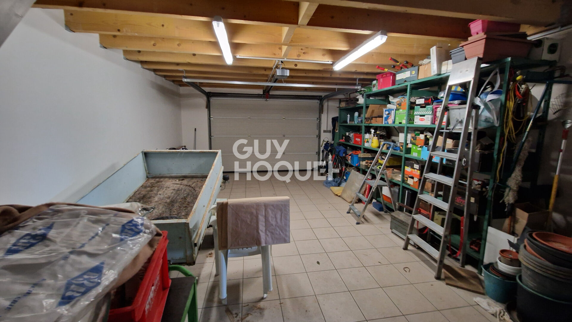 Maison Champhol Plain pied avec double garage.