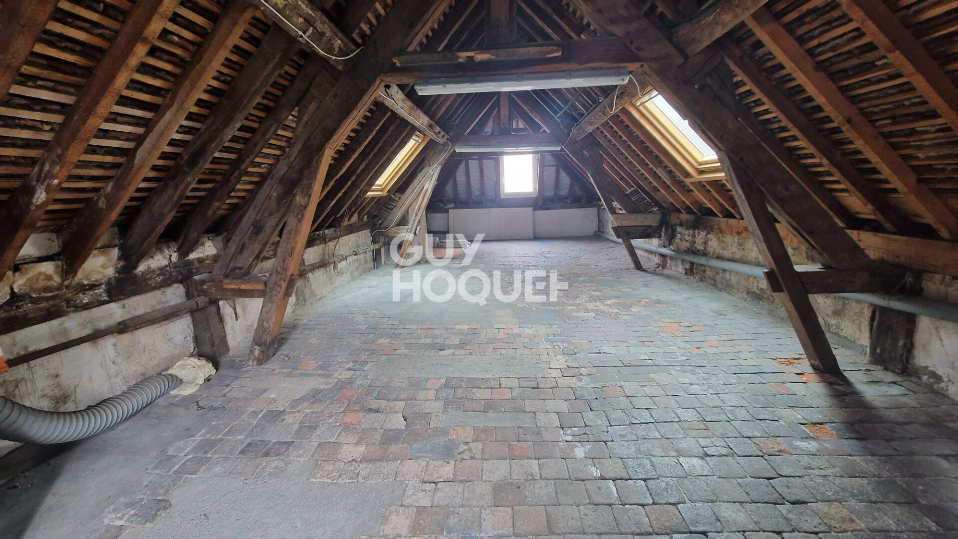 Local commercial Chartres 200 m2