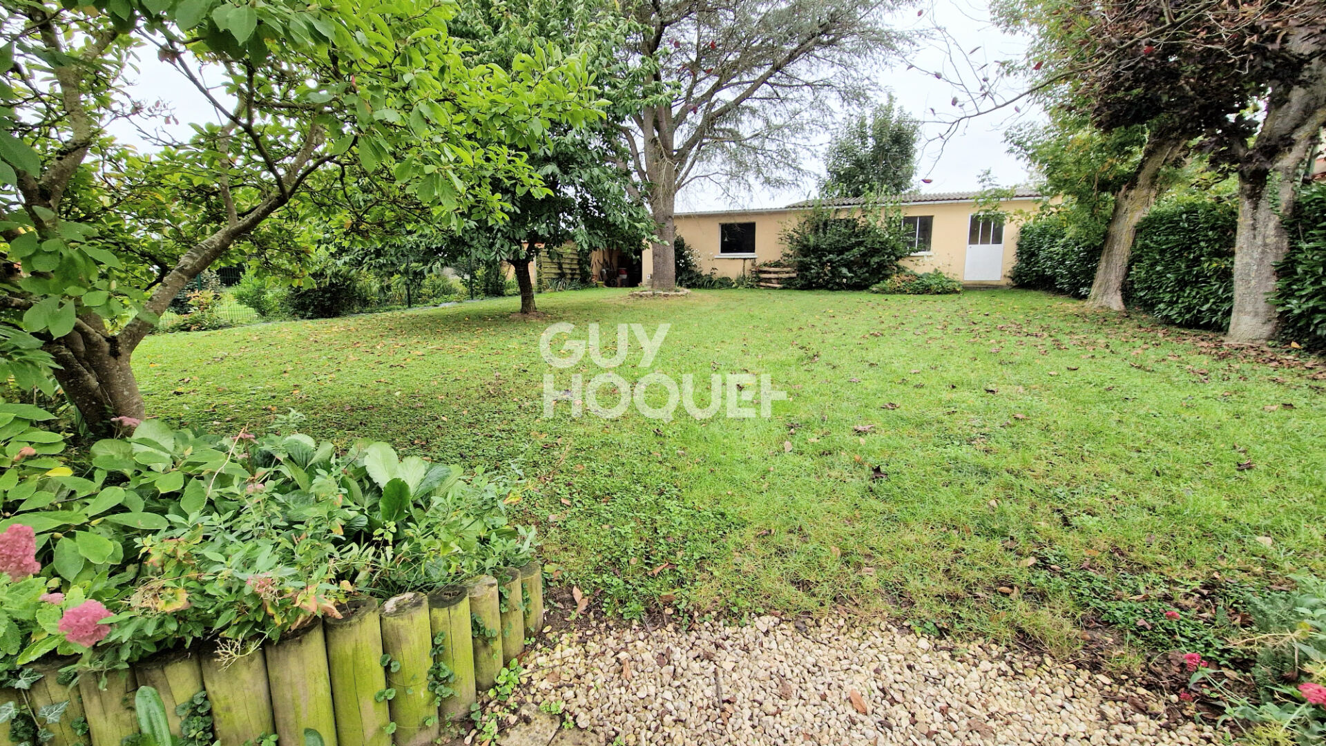 Nogent le Phaye, maison 4 ch avec dépendance. Terrain de 800 m²