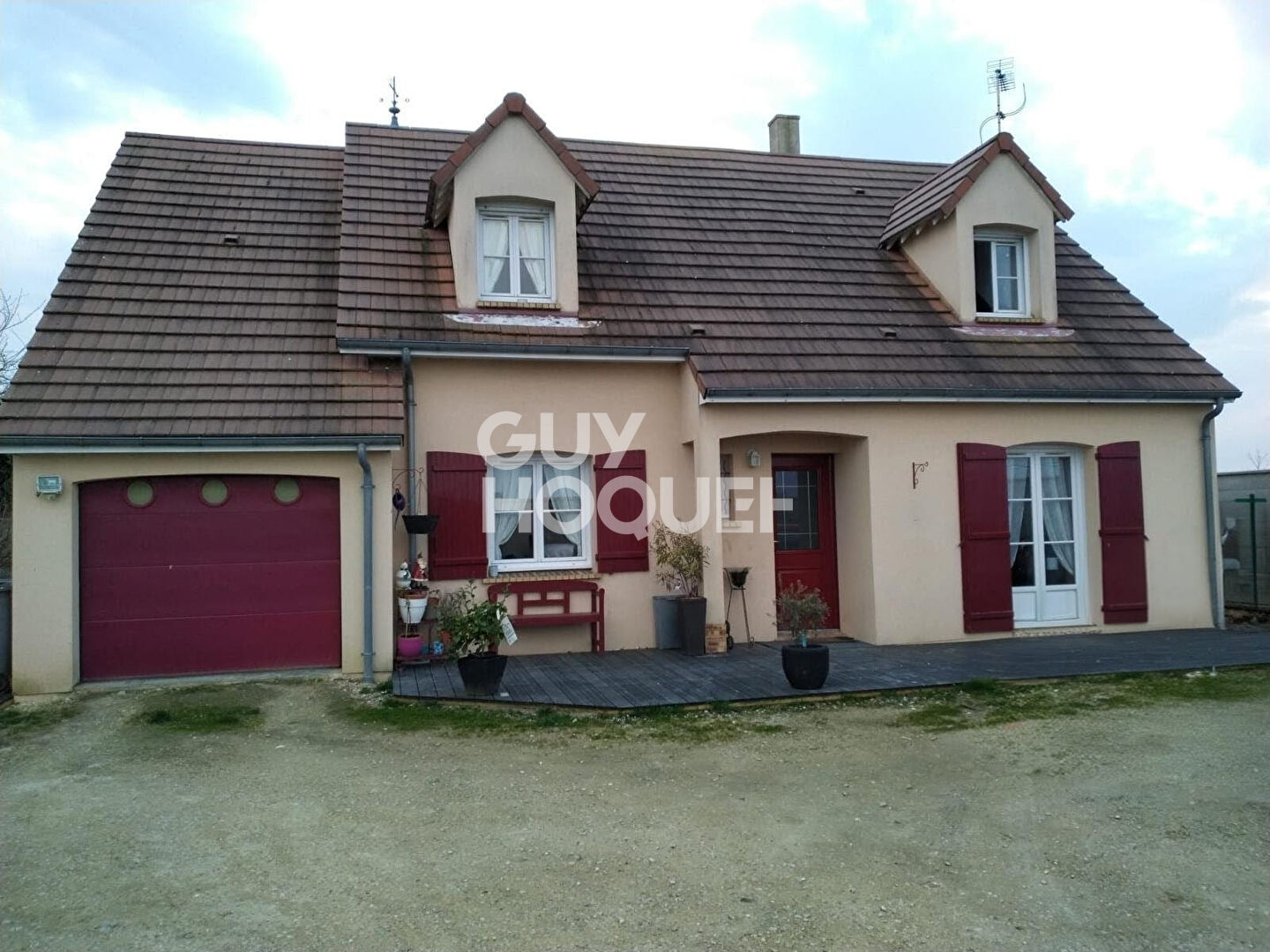 Maison familiale 5 pièces -119m² - Terrain clos et arboré de 1113m² -