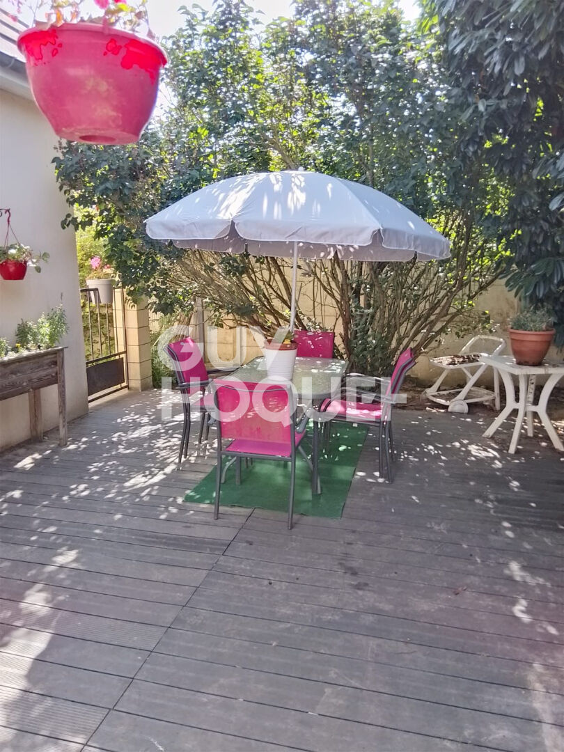 Maison familiale 5 pièces -119m² - Terrain clos et arboré de 1113m² -