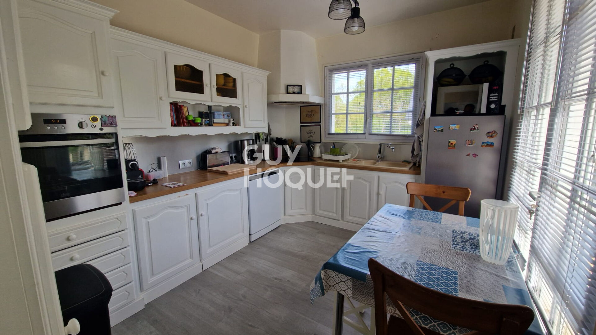 Maison Leves 6 pièce(s) 130 m2