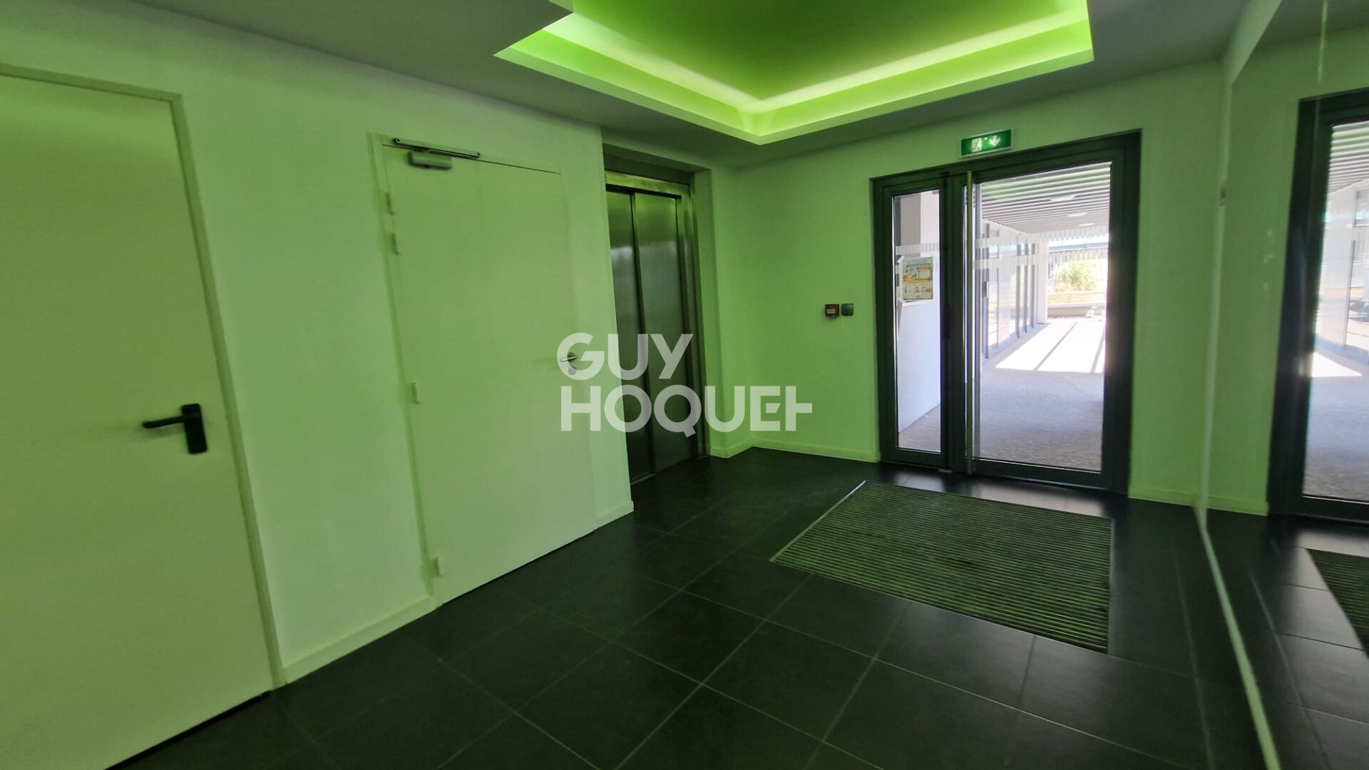 Appartement Chartres gare, grand F2 récent avec parking en sous sol