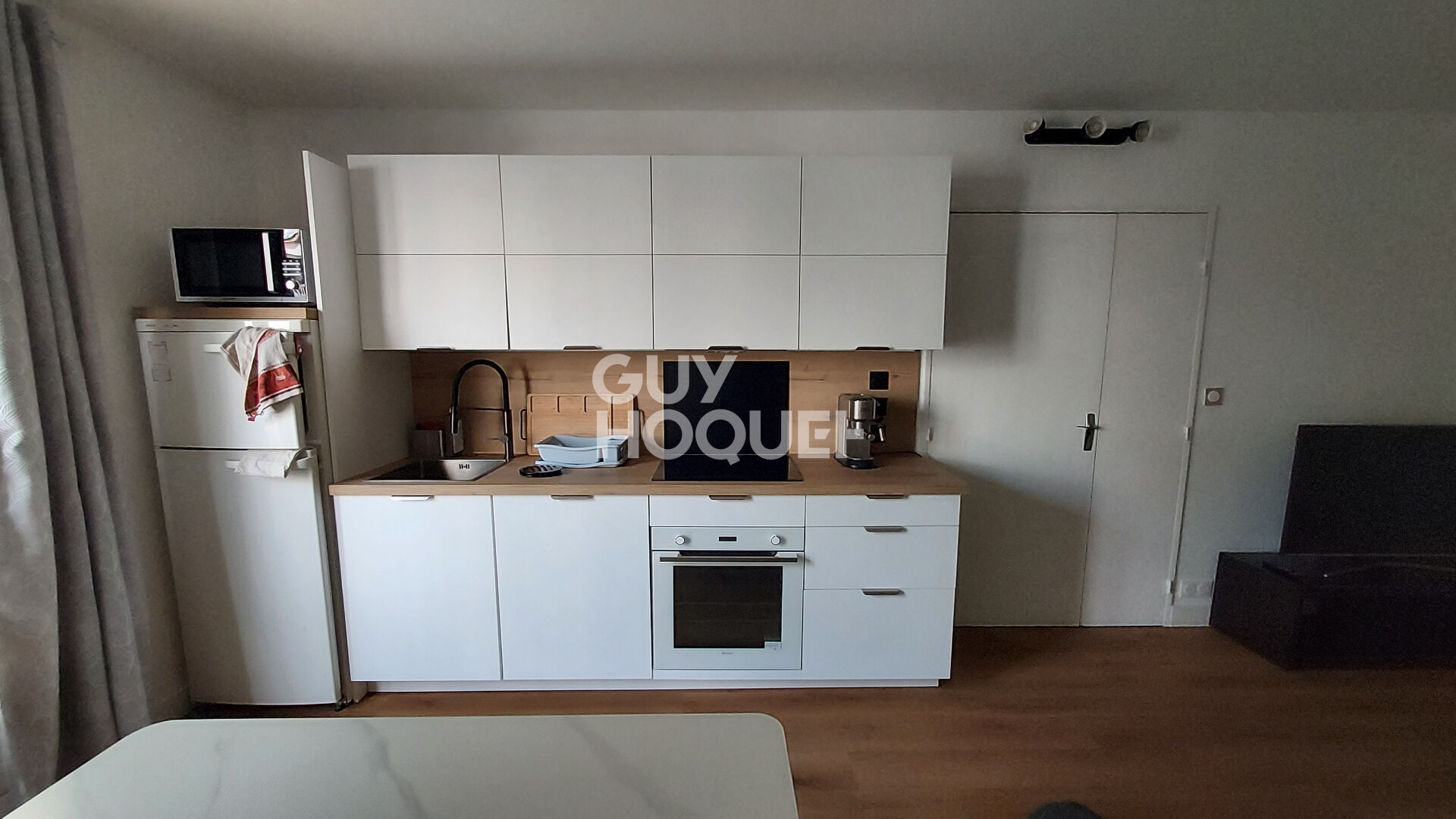 Beau T2 meublé refait à neuf - 5 min de la place des Epars