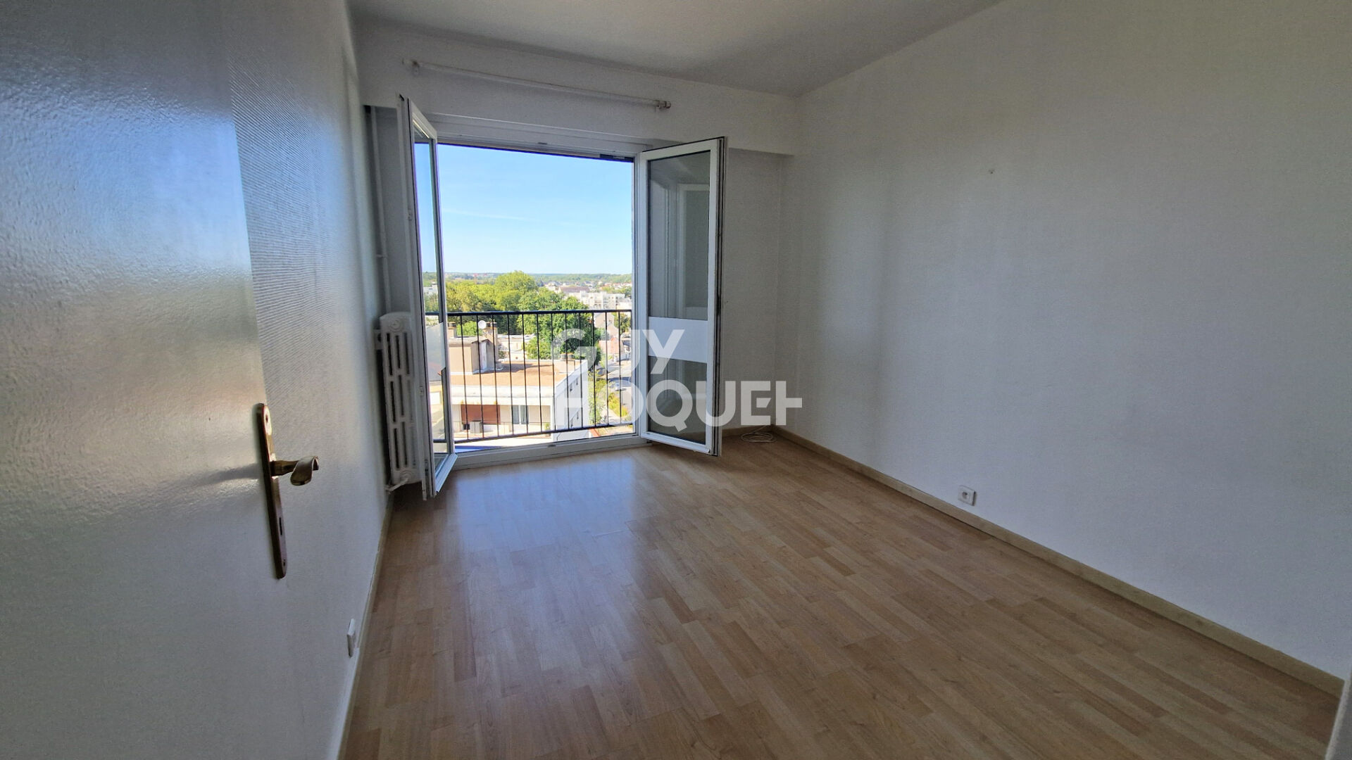 Bords de l'Eure - T3 avec balcon, garage et cave - Chauffage et eau inclus