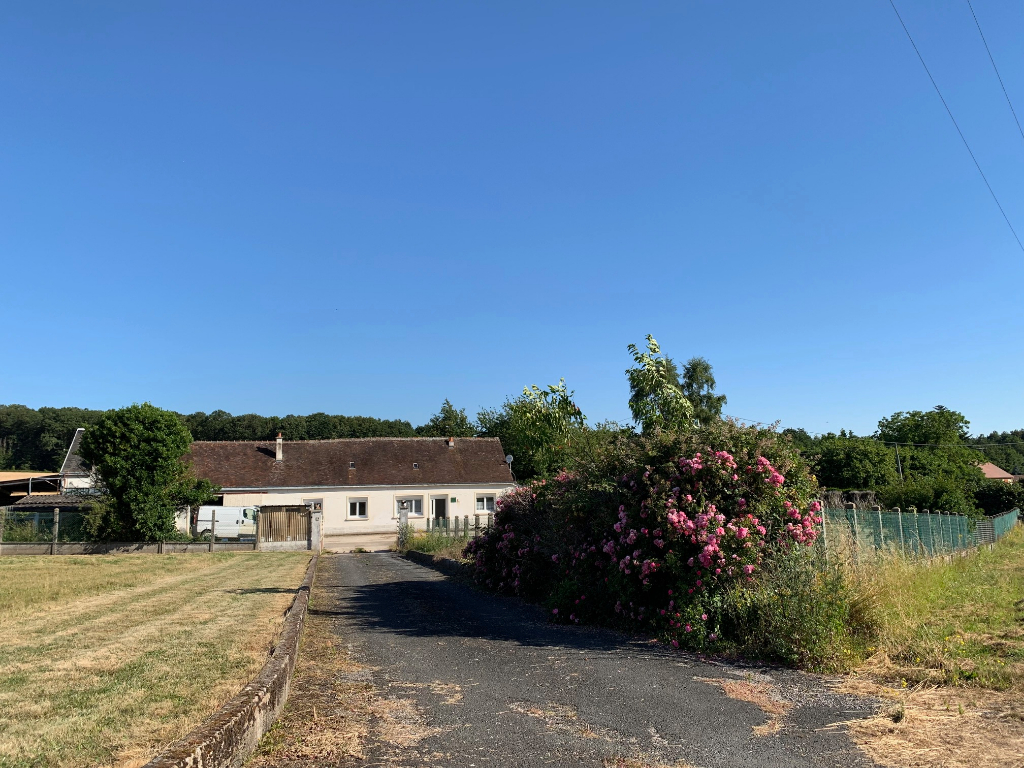 À louer, maison d'une surface habitable de 76,7 m², 3 pièces à 41160 (saint hilaire la gravelle).