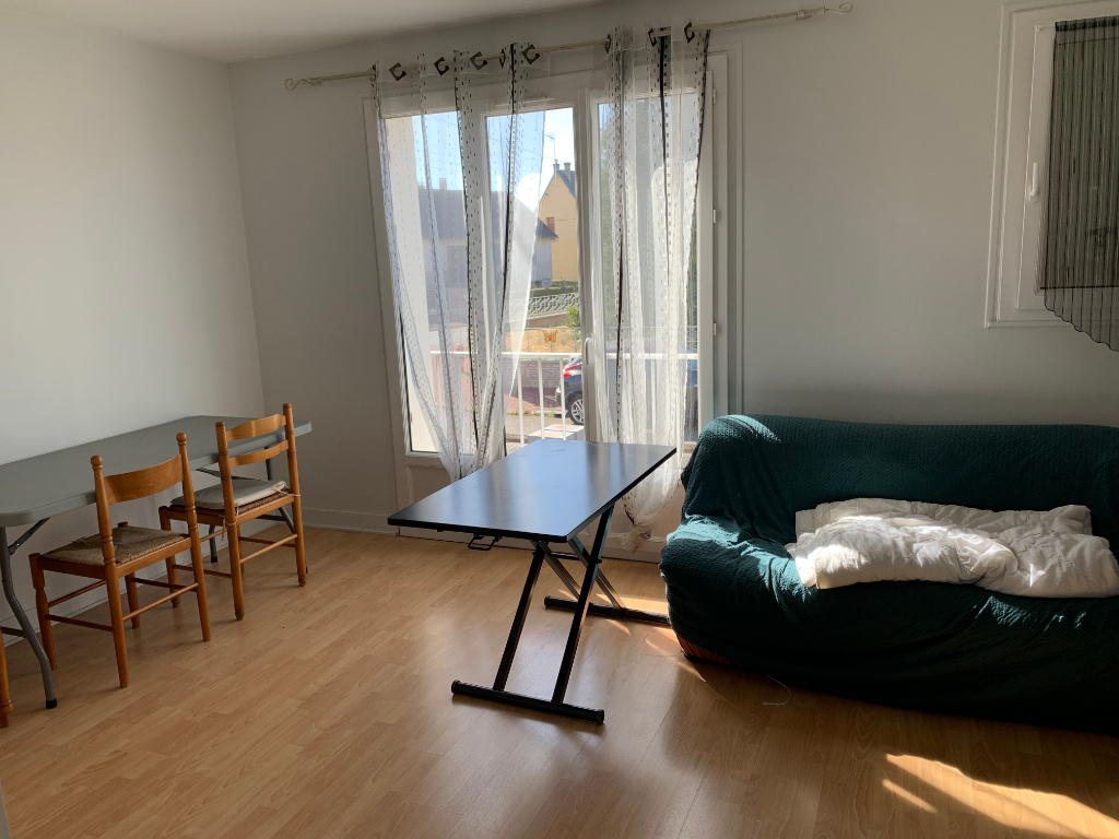 Location d'un appartement T2 (45 m²) à YÈVRES