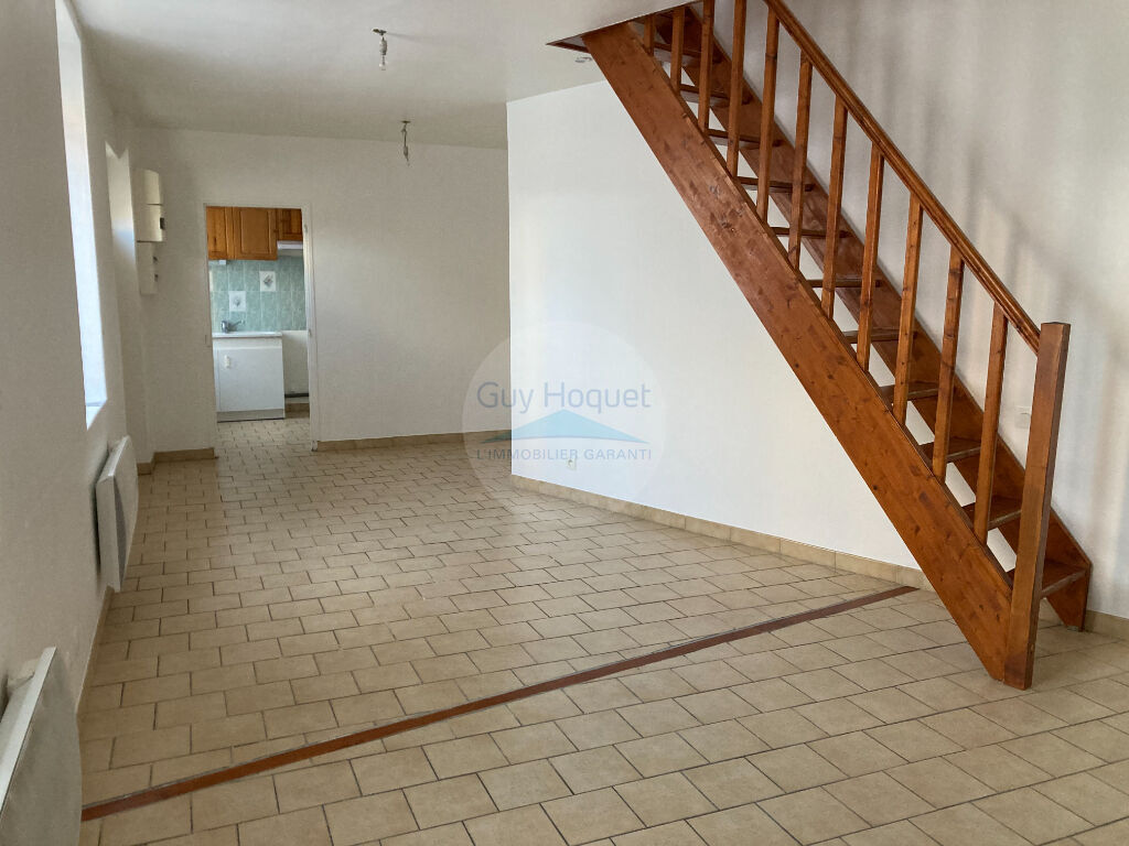 LOCATION d'une maison 2 pièces (51 m²) à CLOYES LES TROIS RIVIERES