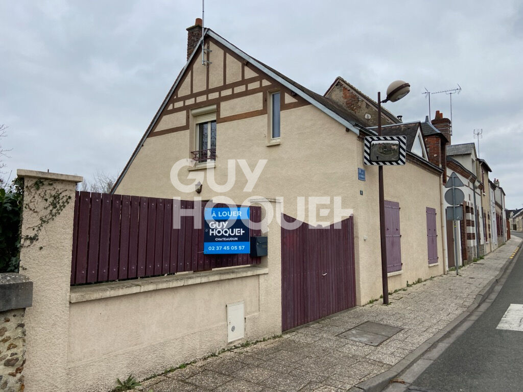 LOCATION d'une maison F5 (98 m²) à CLOYES LES TROIS RIVIERES