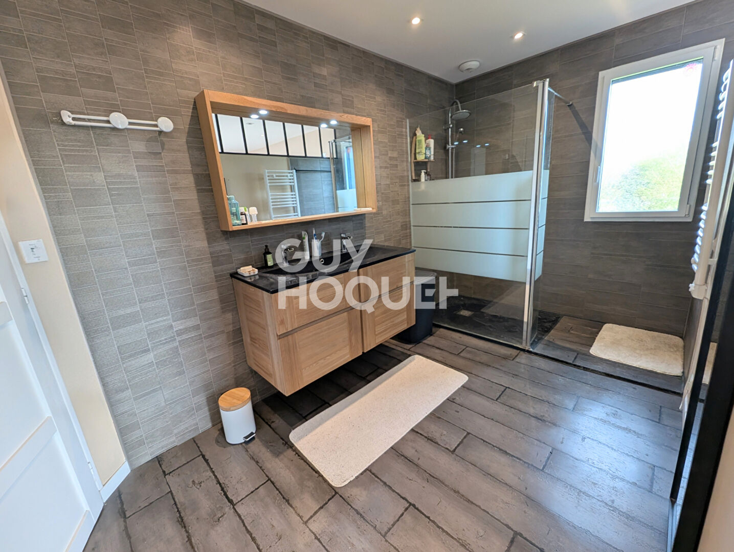 Maison Menil 4 pièce(s) 112 m2