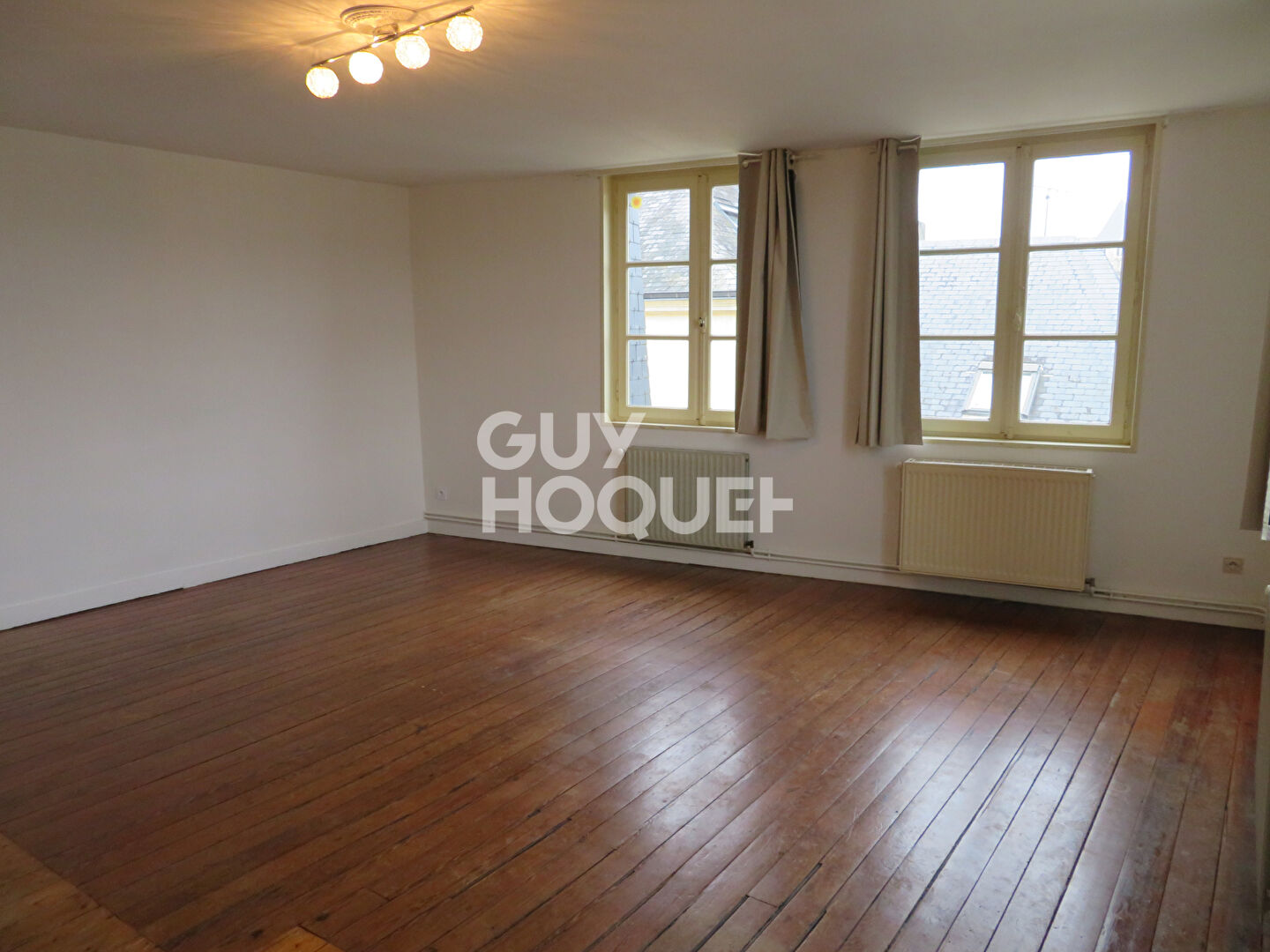 CHATEAU GONTIER SUR MAYENNE : appartement F5 en location