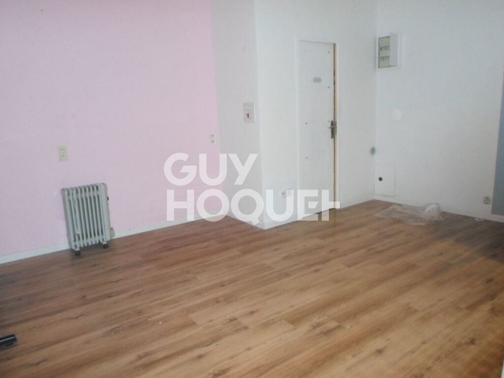 Local commercial Sable S/sarthe  25 m2