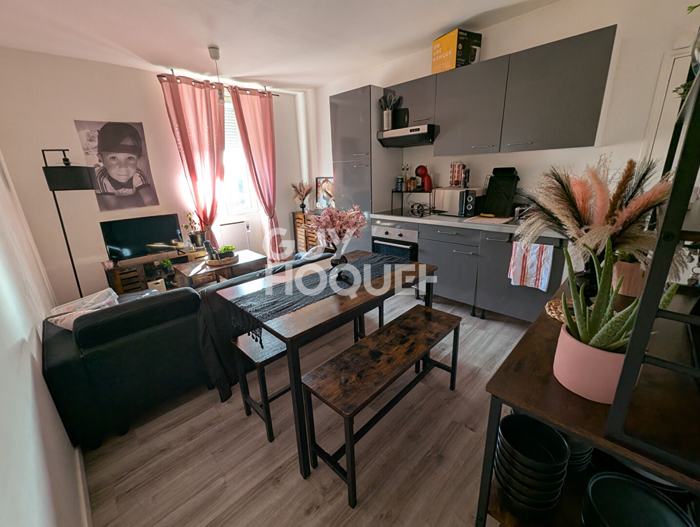 Immeuble  10 pièce(s) 136 m2
