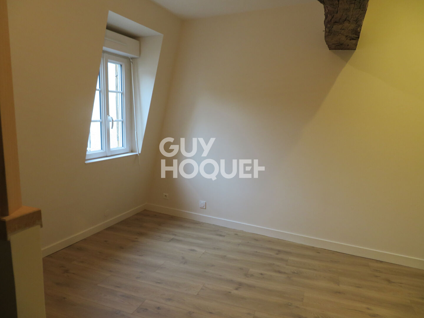Maison - 4 pièces - 94 m² habitable - centre ville chateau gontier