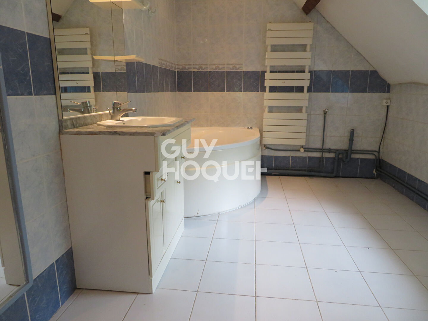Maison  5 pièce(s) 202 m2 Axe Château-Gontier / Laval