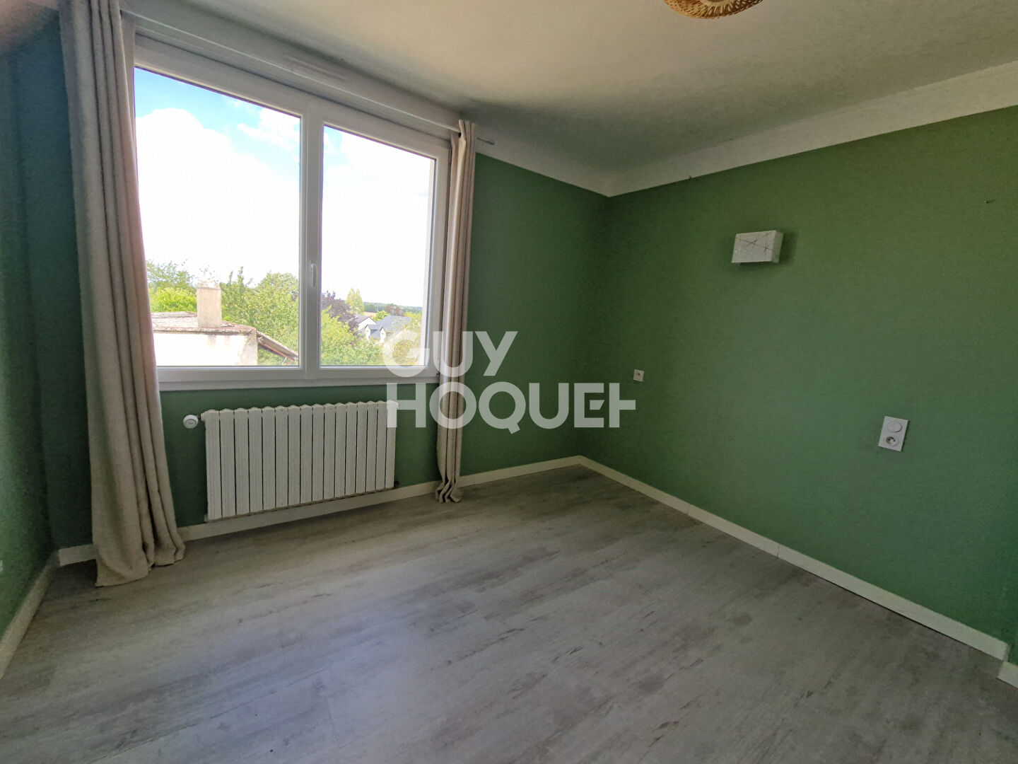 Maison  5 pièce(s) 120 m2 - Proche commerces et écoles