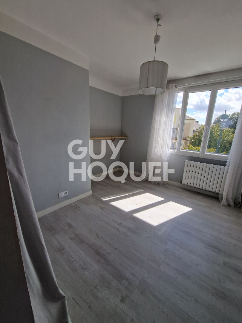 Maison  5 pièce(s) 120 m2 - Proche commerces et écoles
