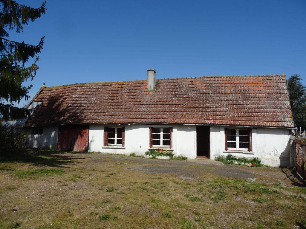 PETITE LONGERE  TOUT PROCHE COURVILLE