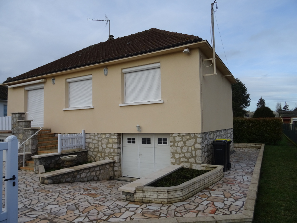 COURVILLE SUR EURE - LOCATION MAISON 3 PIECES