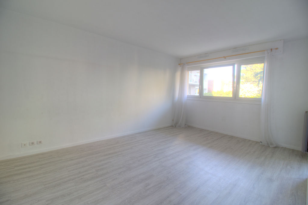 Appartement Chatou 1 pièce(s) 32.81 m2
