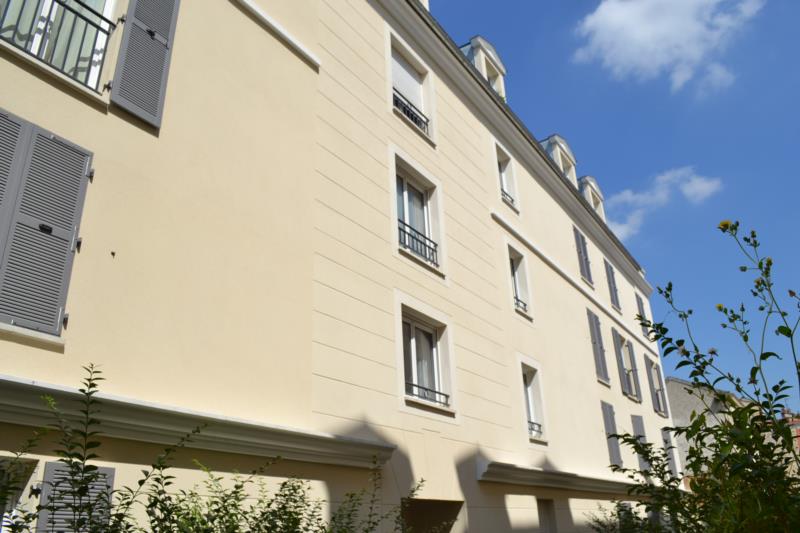 BAS DE CHATOU 1MN RER