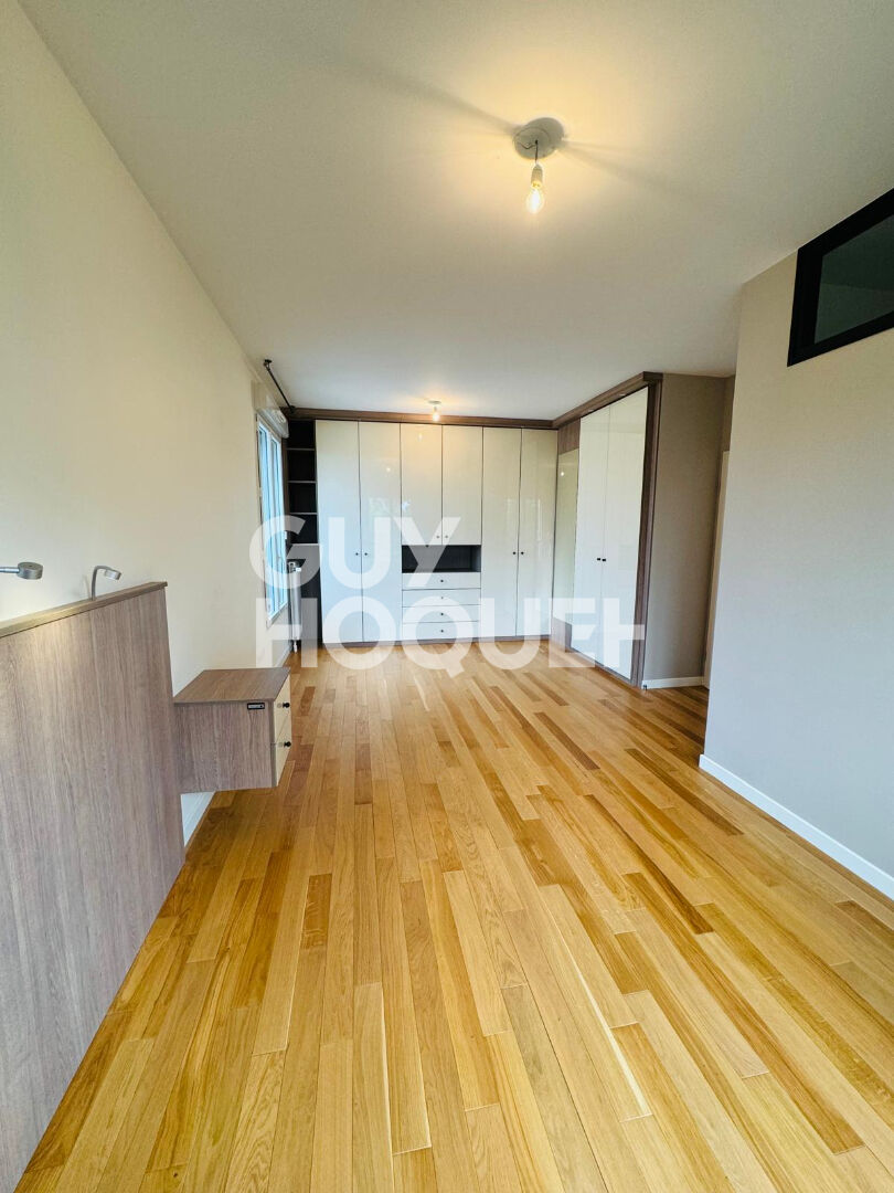 Appartement  VILLA SYLVIA Chatou 4 pièce(s) 106.64 m2