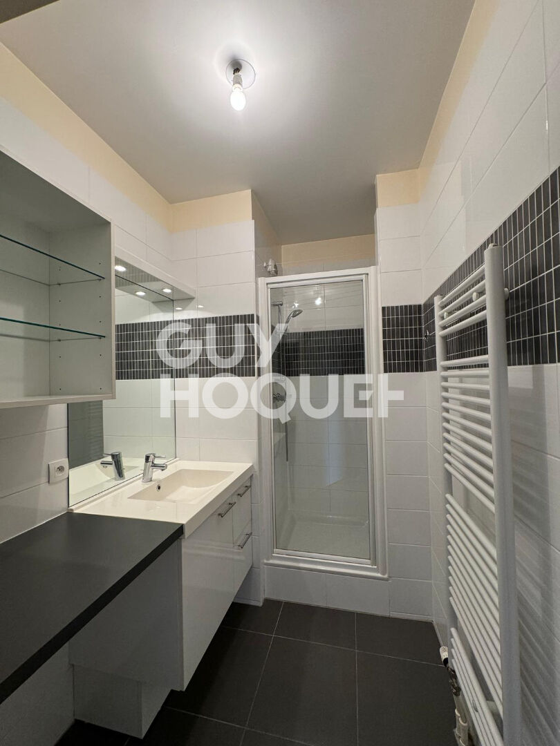 Appartement  VILLA SYLVIA Chatou 4 pièce(s) 106.64 m2