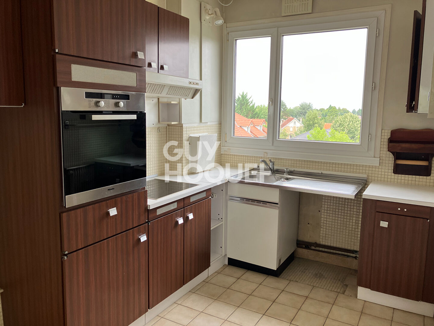 Appartement La Celle Saint Cloud  Gare 5 pièces 134.58 m2