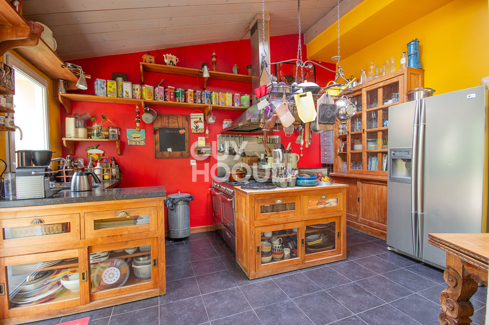 Maison Quartier Coteaux à Rueil Malmaison 8 pièces 215 m2