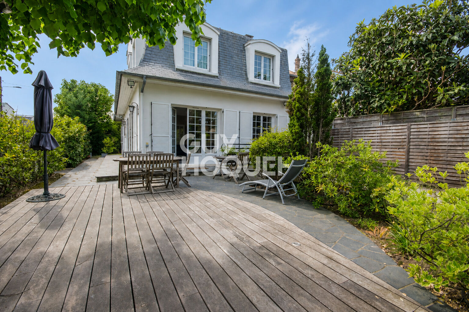 Maison Chatou 8 pièce(s) 218 m2