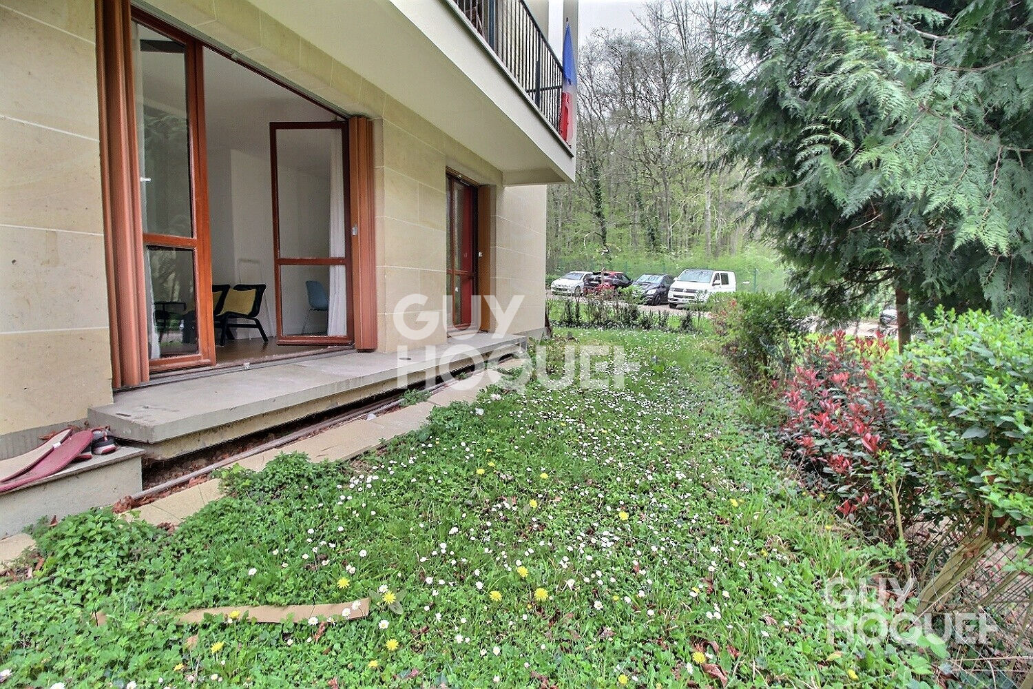 CHAVILLE : appartement 4 pièces meublé avec jardin en location