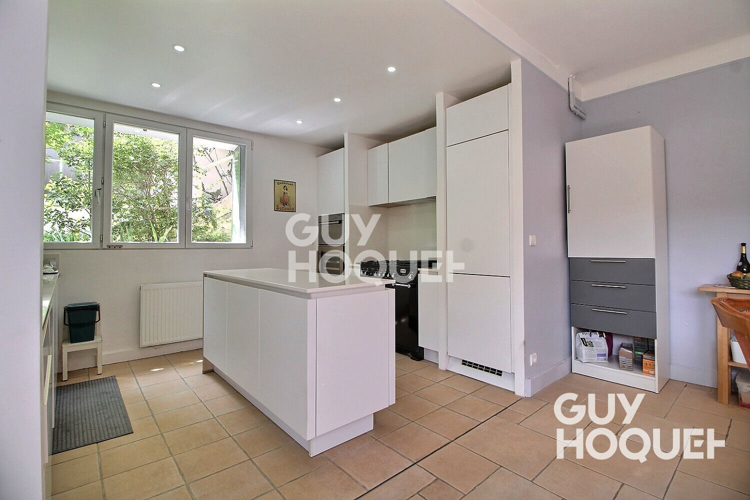 Maison  bon état 4/5 chambres.