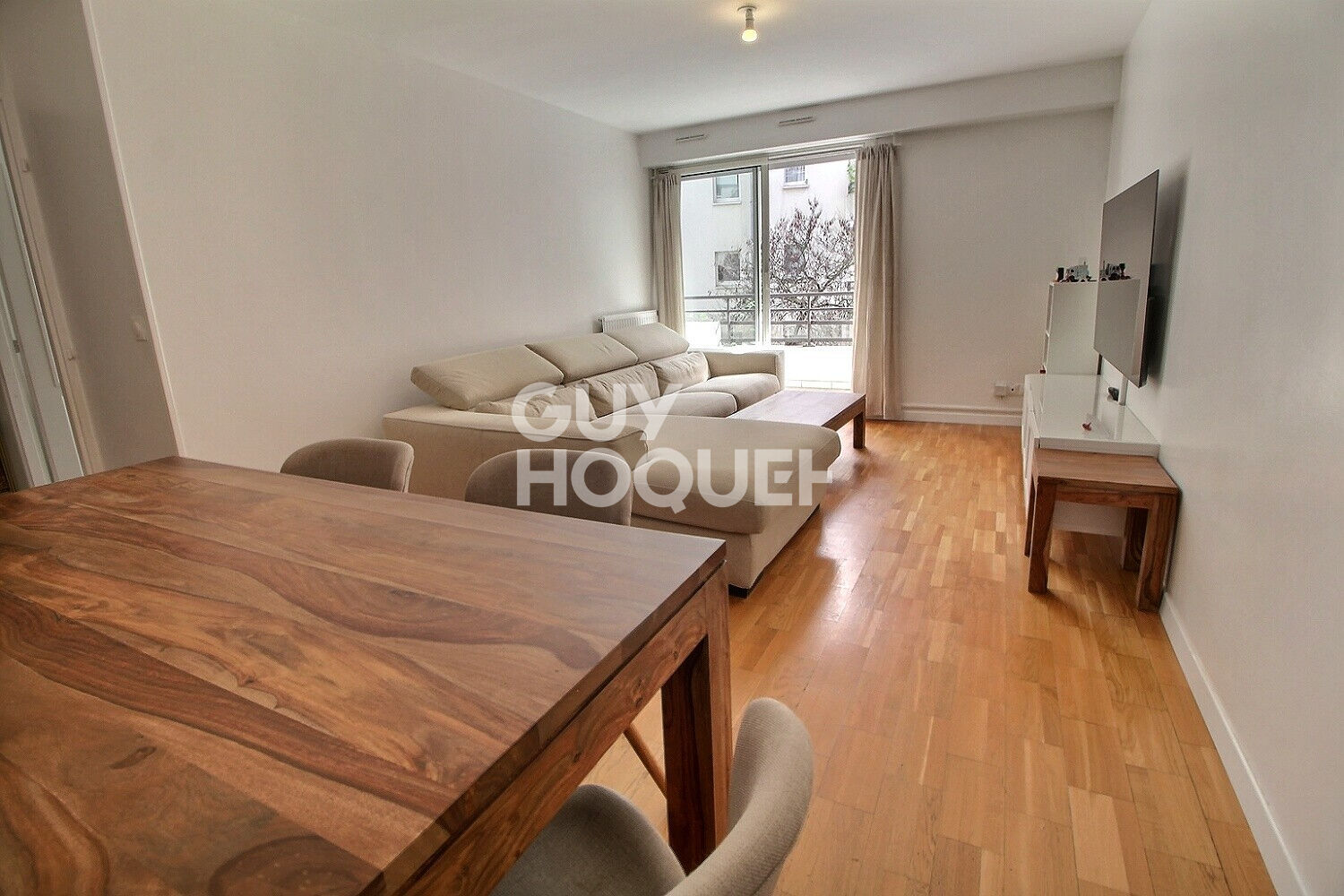 Appartement 3 pièces à CHAVILLE au calme avec parking double