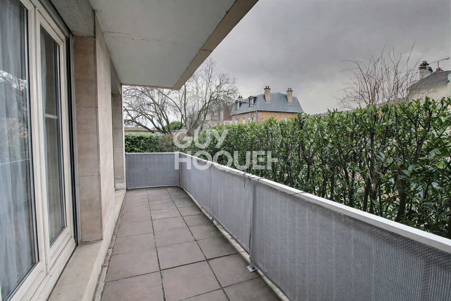 APPARTEMENT 3 PIECES 71.17m² - CALME, TRAVERSANT, BALCON, PARKING, GARE RIVE DROITE A PIED