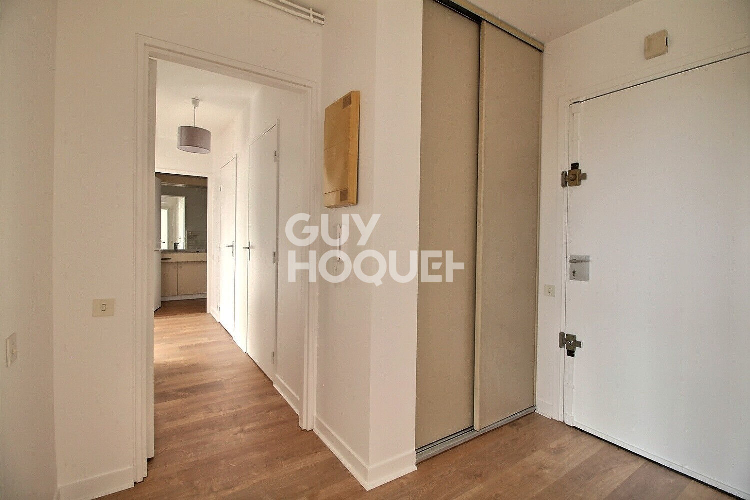 CHAVILLE :entre les gares RG et RERC appartement 3 pièces en location
