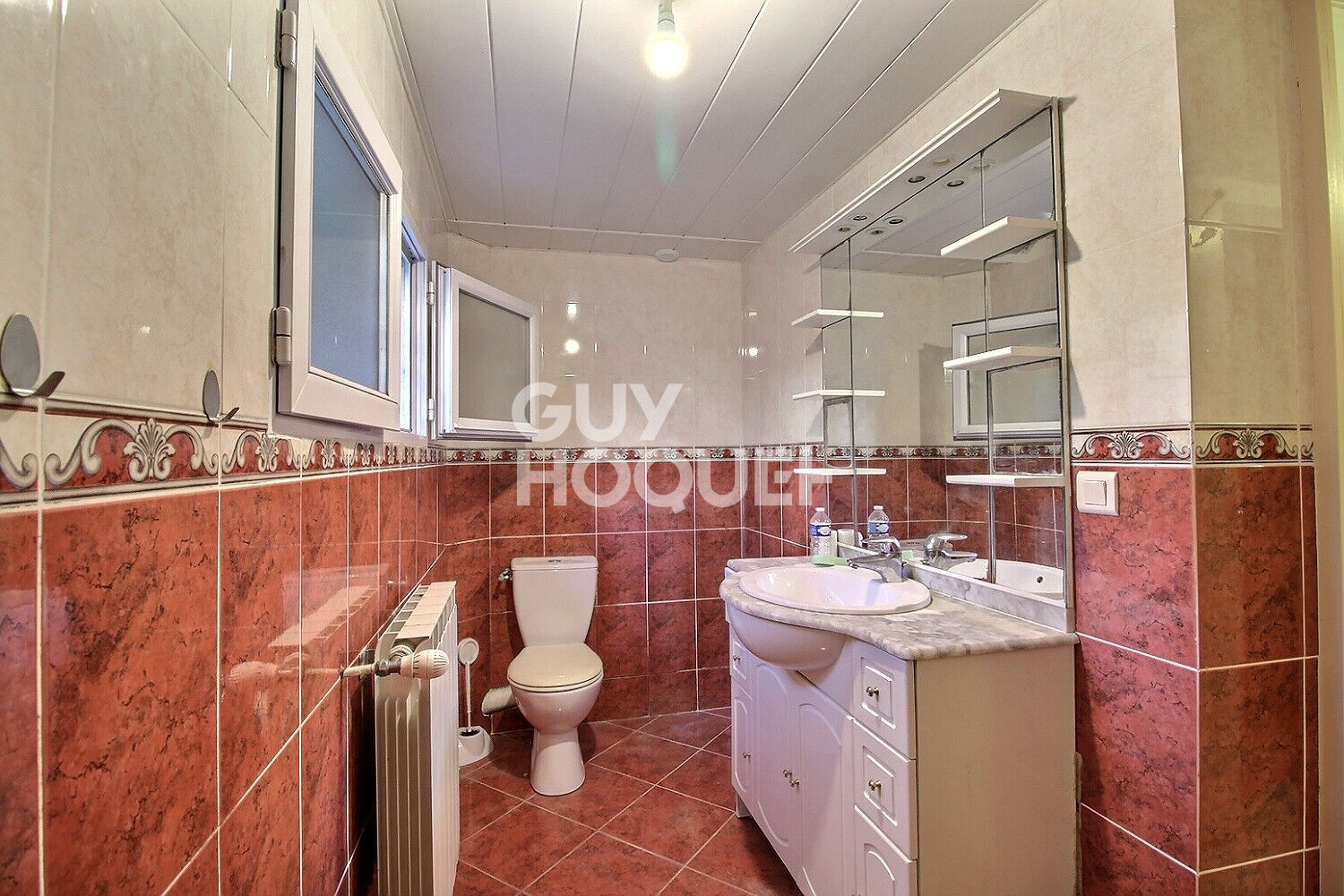 Maison à louer à Chaville - 3 pièces avec jardin