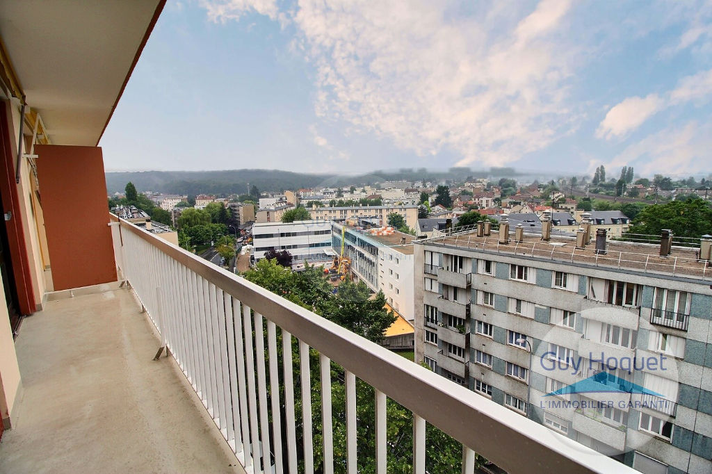 A LOUER :  APPARTEMENT 3 PIÈCES