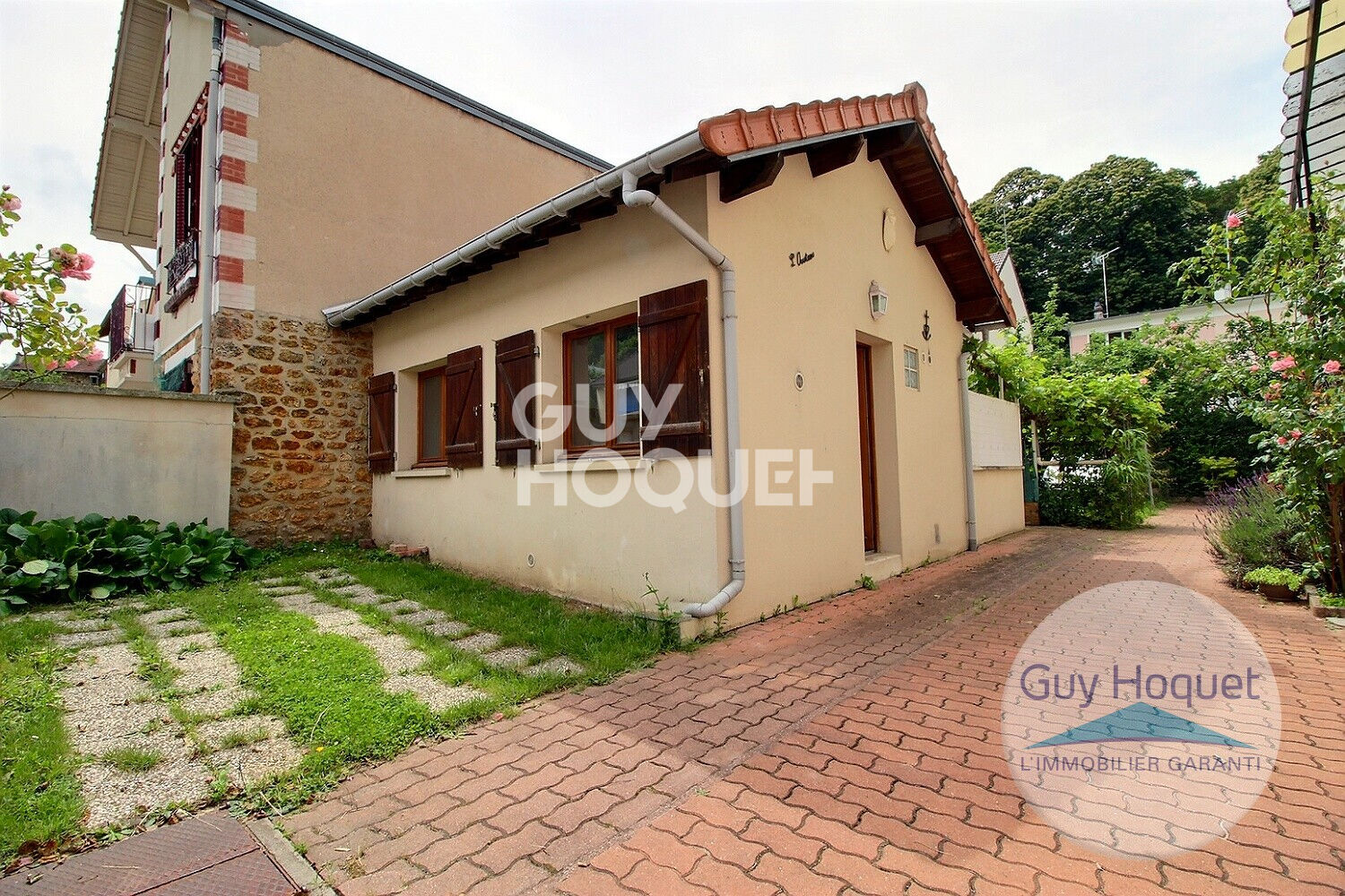 Petite maison Chaville Vélizy au calme avec jardin