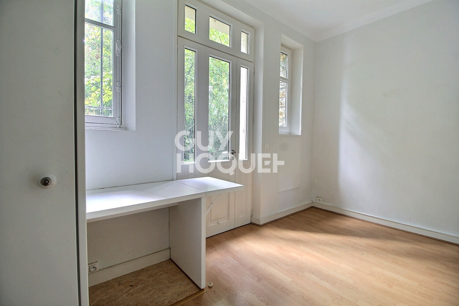 Location : DUPLEX 7 pièces de 210 m² à CHAVILLE en bordure de forêt