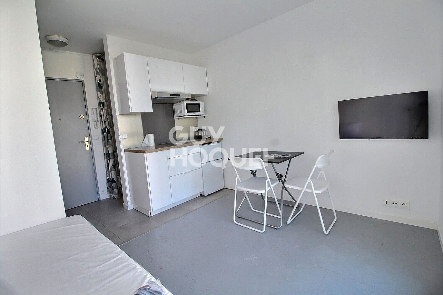 LOCATION : Studette (13m²) à CHAVILLE