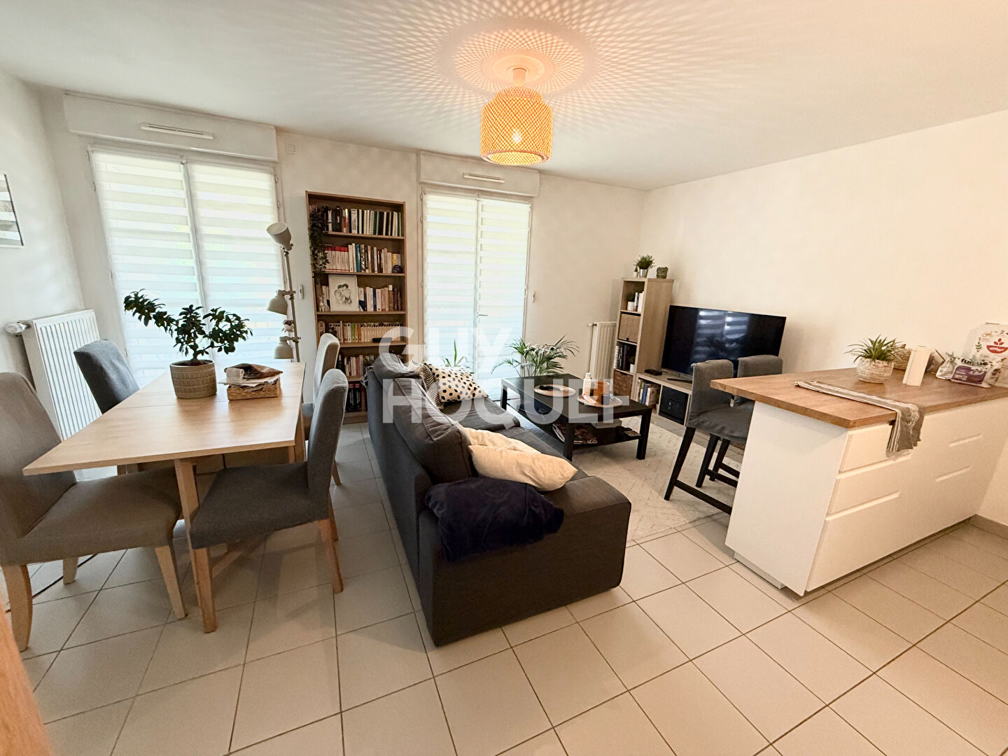 LOCATION : appartement T3 (63 m²) à CHAVILLE