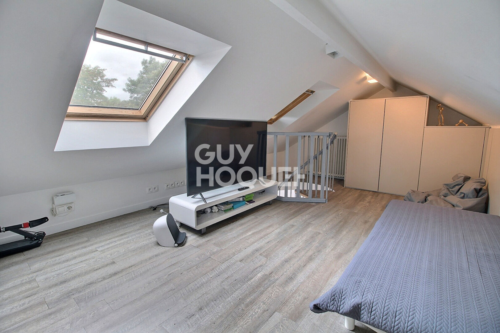 CHAVILLE RIVE GAUCHE - MAISON DE VILLE DE CARACTERE ENTIEREMENT RENOVEE ET ISOLEE