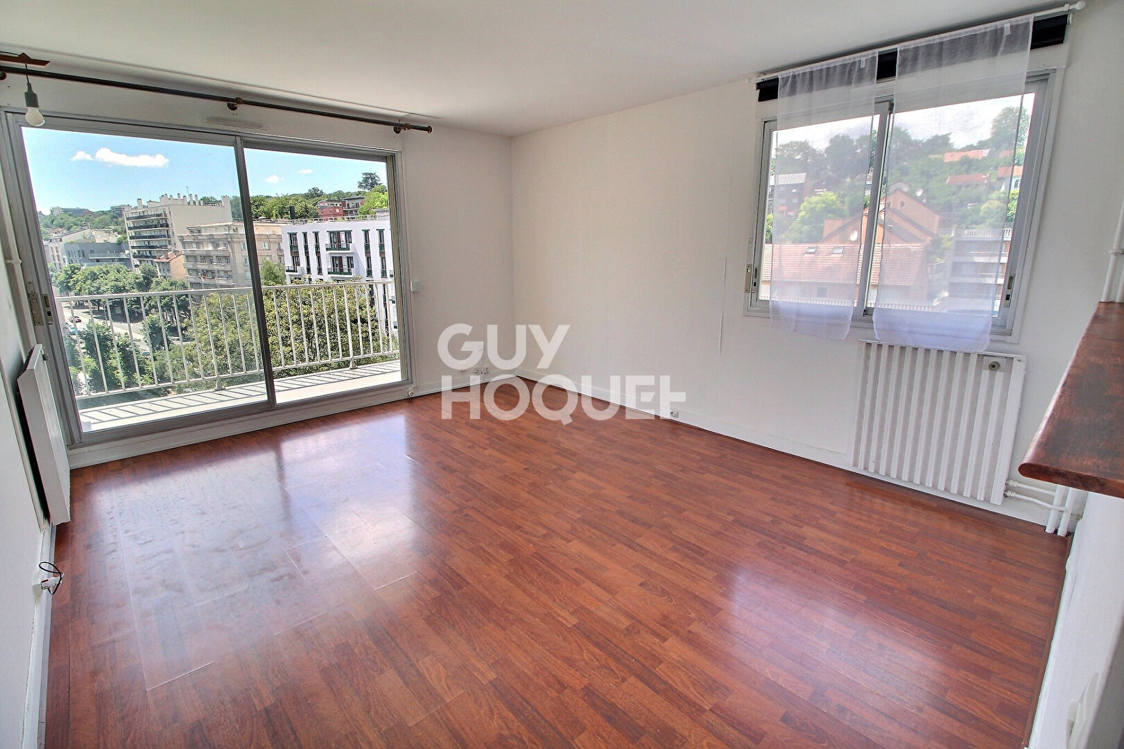 CHAVILLE 2 pièces de 42 m2 avec balcon et vue dégagée