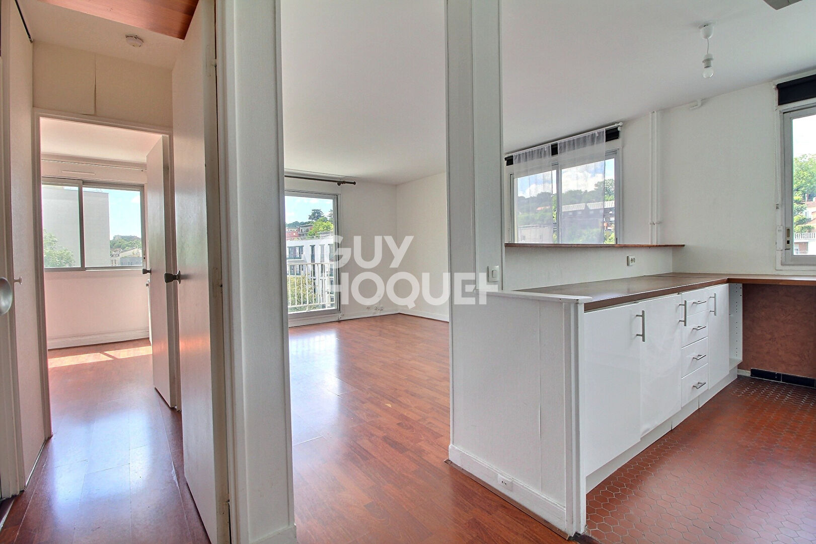 CHAVILLE 2 pièces de 42 m2 avec balcon et vue dégagée