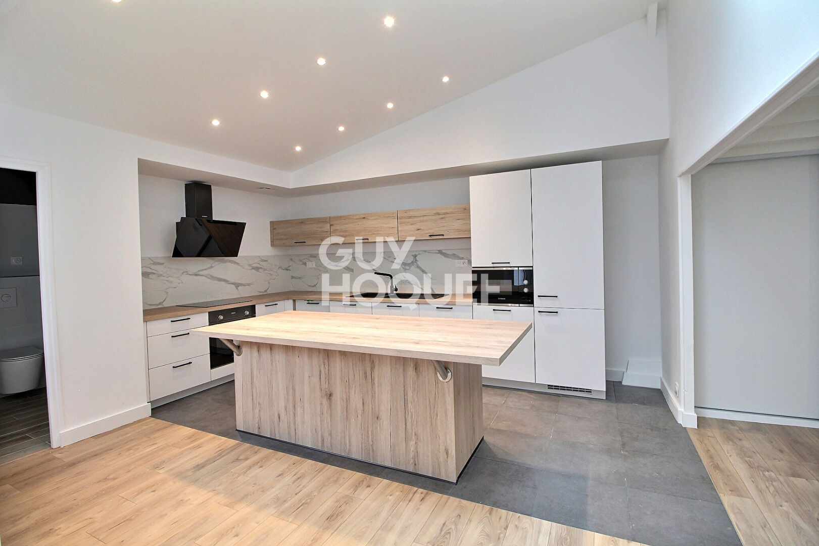 Chaville coeur de ville - LOFT avec terrasse exposé Sud au calme