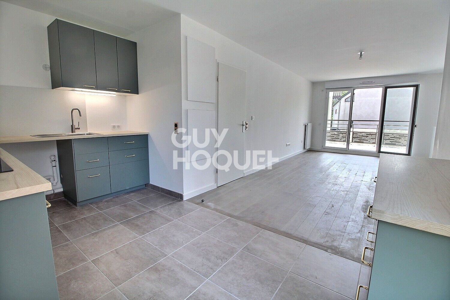 LOCATION d'un appartement de 4 pièces (82 m²) à Viroflay