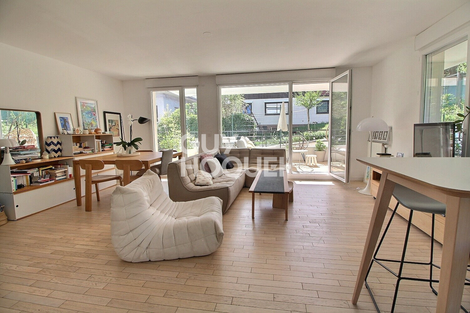 CHAVILLE COEUR DE VILLE - ELEGANT ET LUMINEUX APPARTEMENT 4 PIECES AVEC DEUX TERRASSES