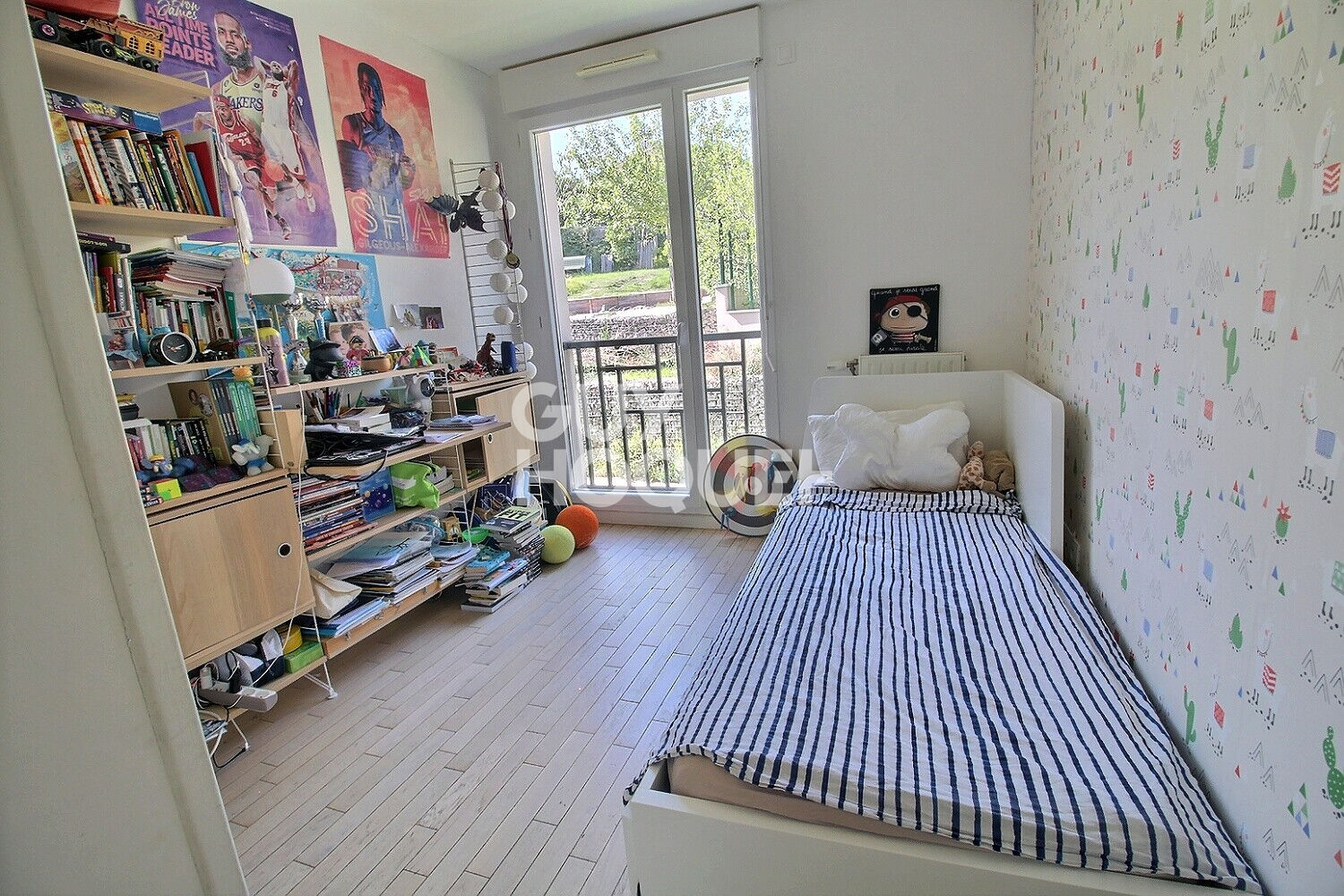 CHAVILLE COEUR DE VILLE - ELEGANT ET LUMINEUX APPARTEMENT 4 PIECES AVEC DEUX TERRASSES